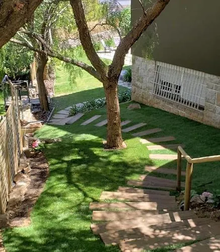 Village 3* كاسكايس