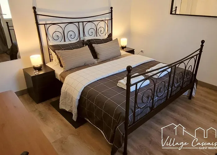Village 3* كاسكايس