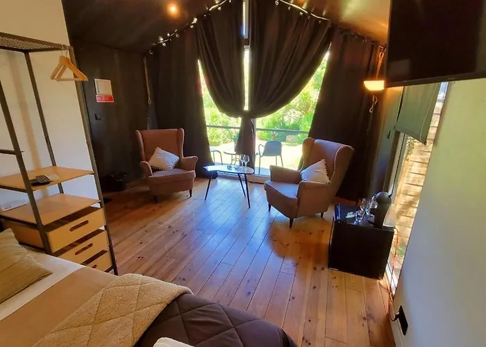 Gæstehus Village 3*